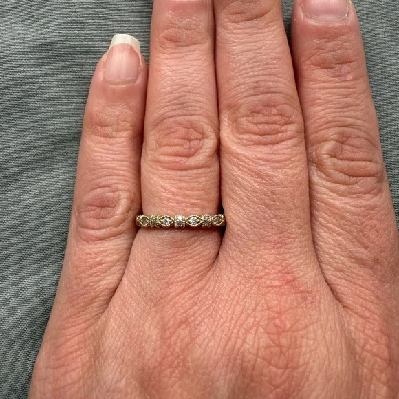 10K Yellow Gold and Diamond Ring - Picture 1 of 6